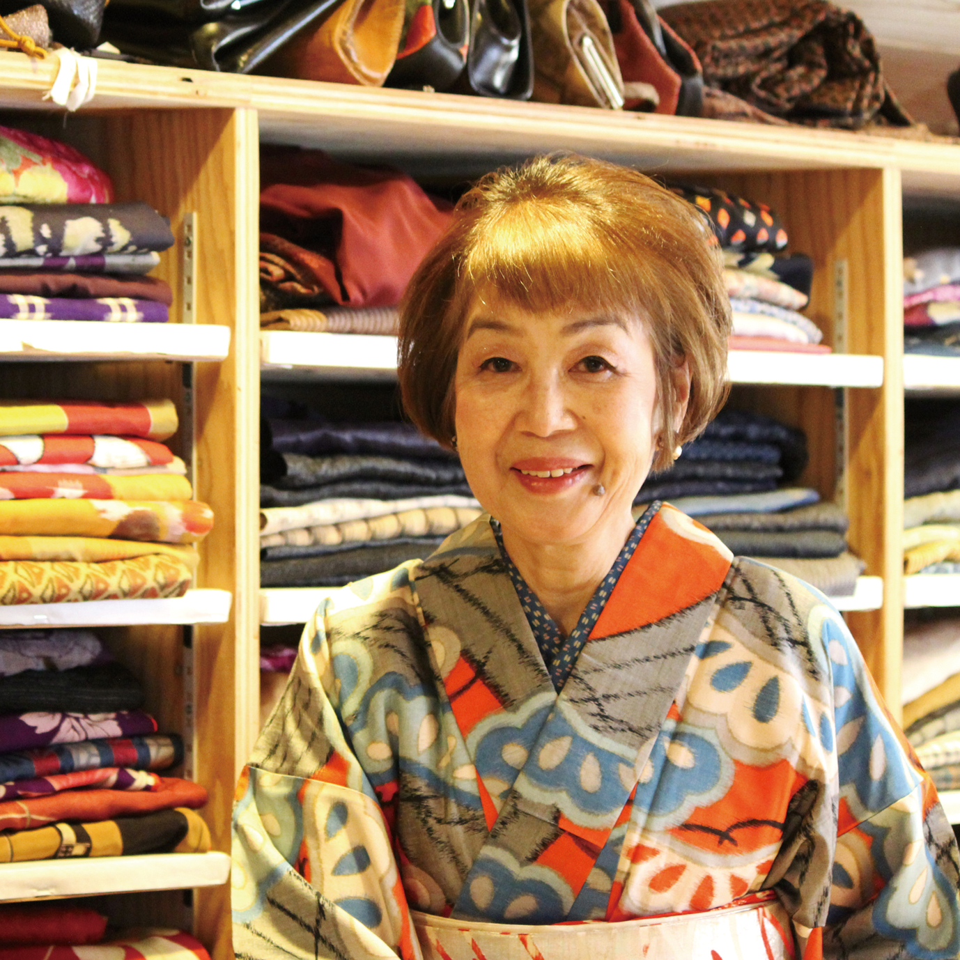 大切にしたい日本伝統の美　アンティークの着物レンタルします