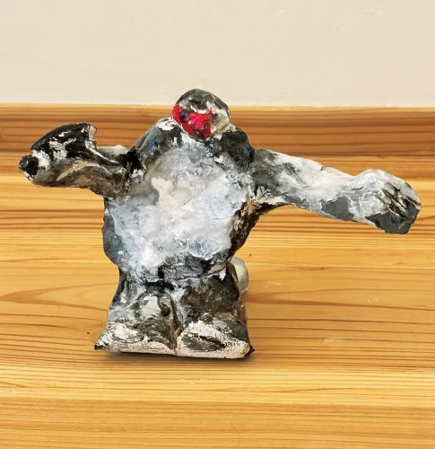「シン・ゴジラ」えんくん（5歳）<br><br>★はじめて紙粘土に挑戦しました。怪獣たちとパーティーをしているシン・ゴジラを作りました。